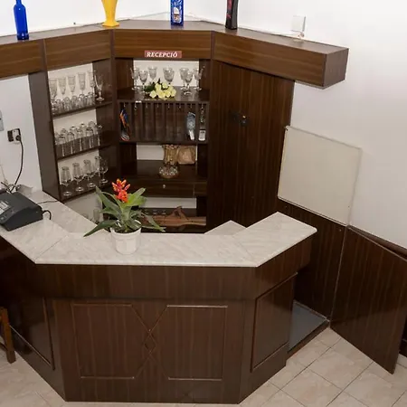 Koko Panzio فندق مبيت وإفطار 3*